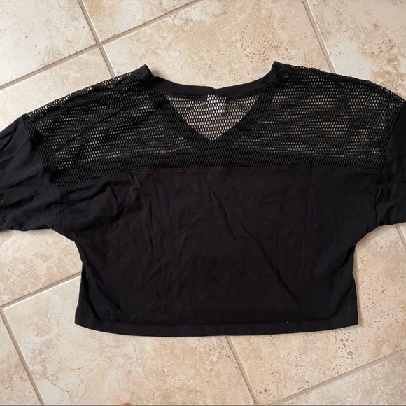 VS PINK/5th & Ocean University of Hawai’i Crop Small🦄 - Picture 2 of 3